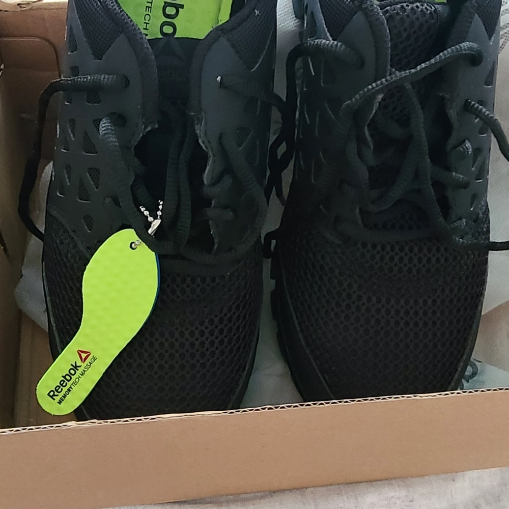 Reebok sublite cushion work shoe. Womens 7.5